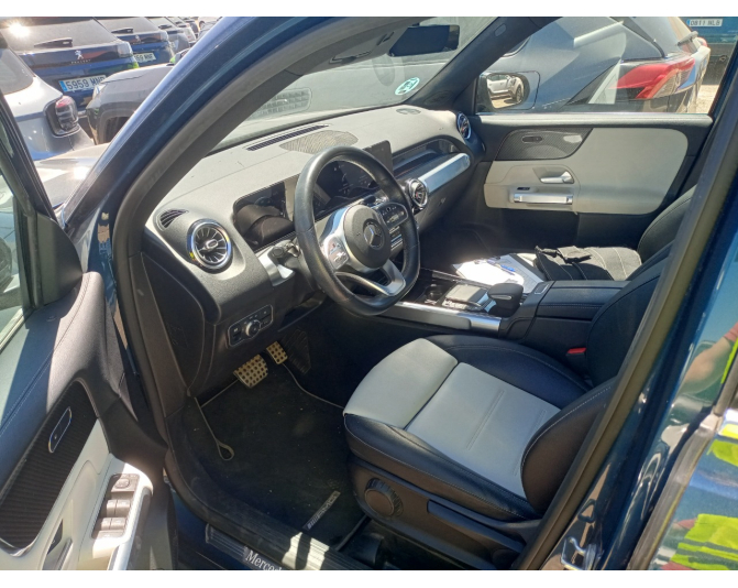 MERCEDES GLB