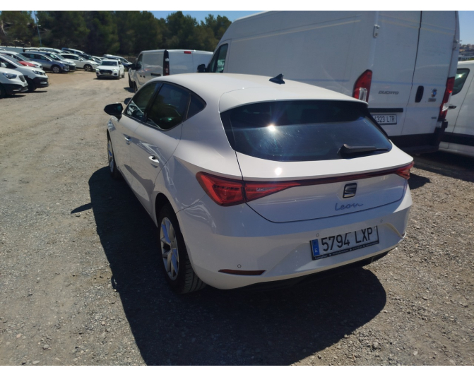 SEAT LEON