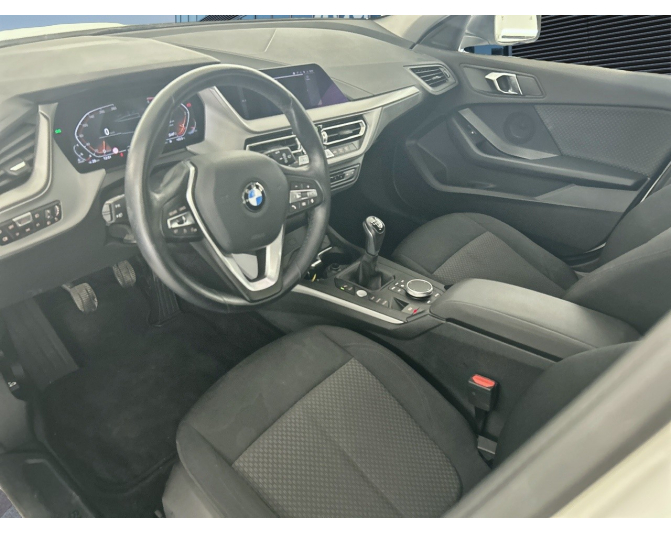 BMW SERIES 1