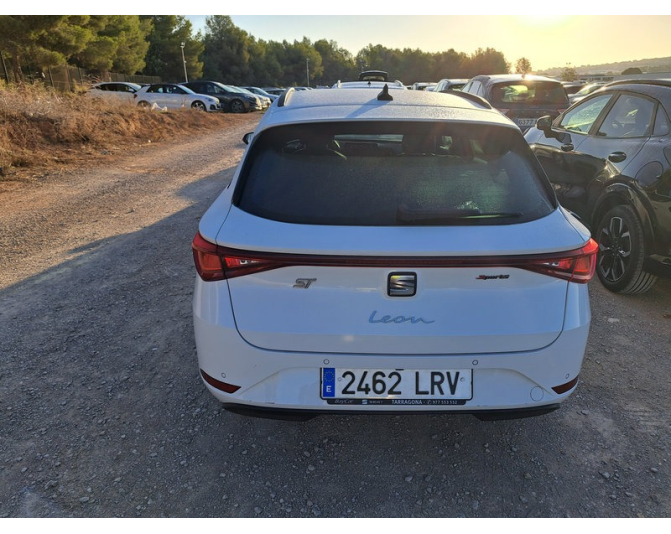 SEAT LEON