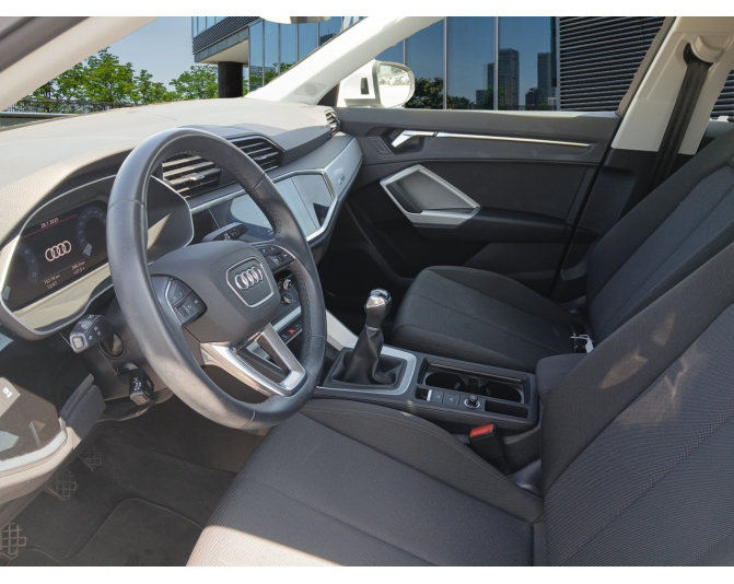 AUDI Q3 SPORTBACK