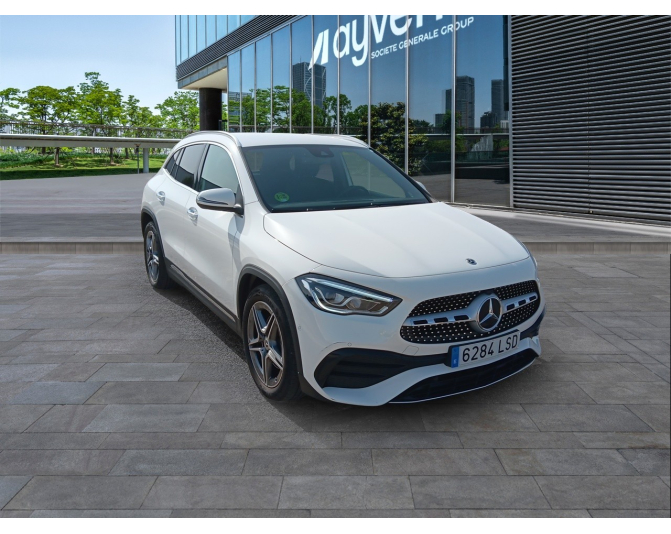 MERCEDES GLA