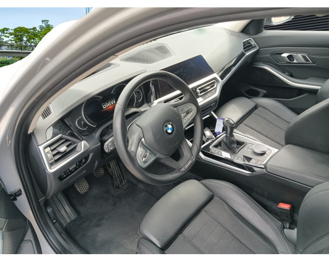 BMW SERIES 3