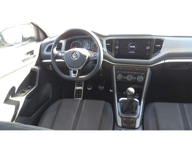 VOLKSWAGEN T-ROC