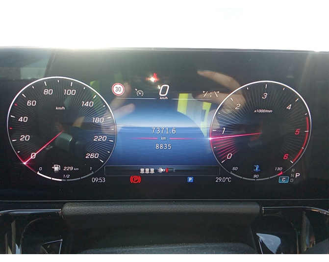 MERCEDES GLA