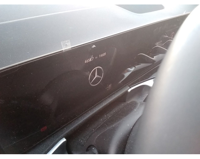 MERCEDES GLB