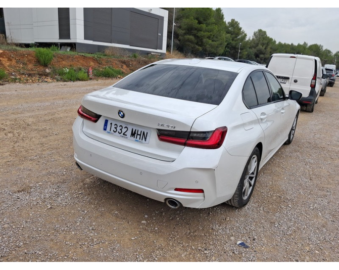 BMW SERIES 3