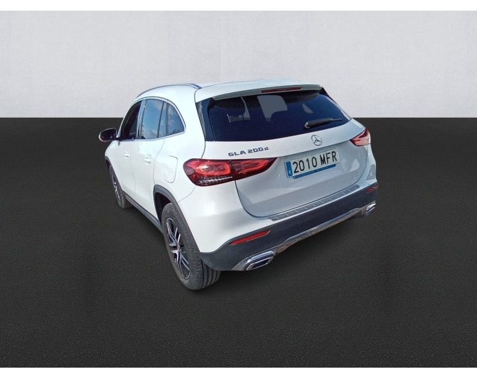 MERCEDES GLA