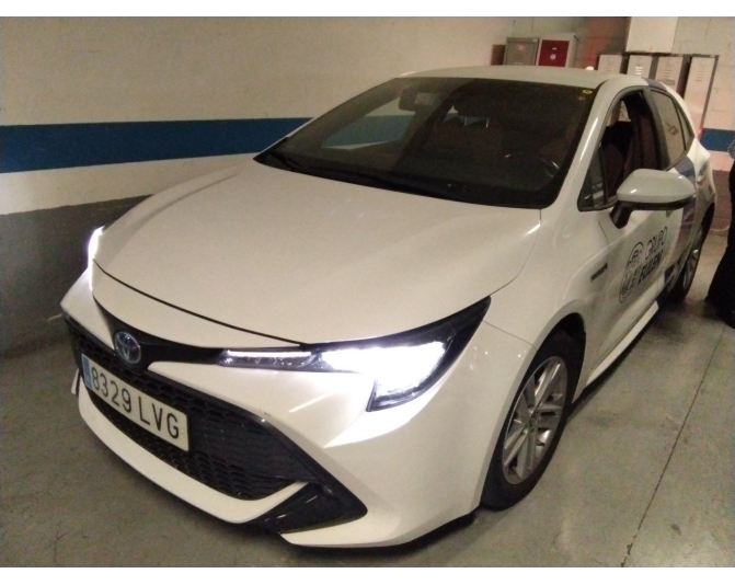 Renting cocheTOYOTA COROLLA