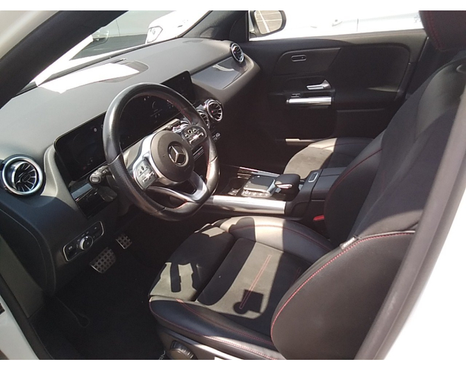 MERCEDES GLA