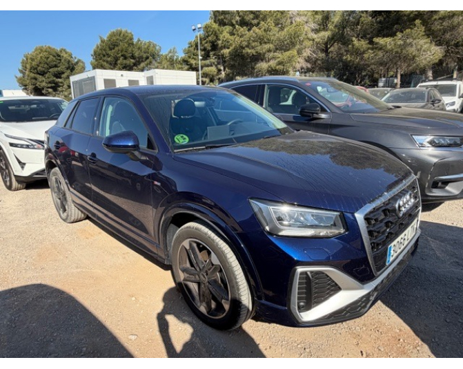 AUDI Q2