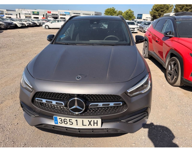 MERCEDES GLA