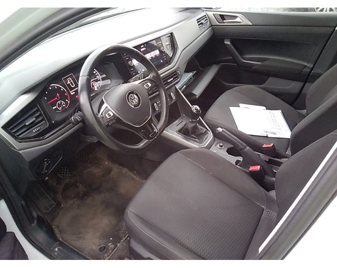 VOLKSWAGEN POLO