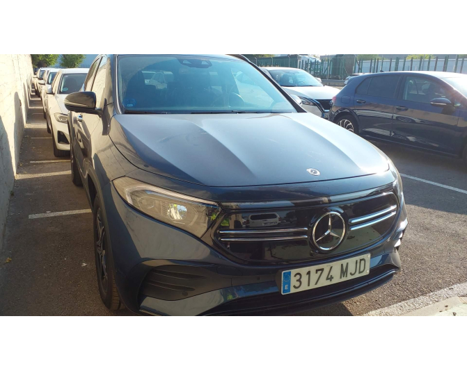 MERCEDES EQA