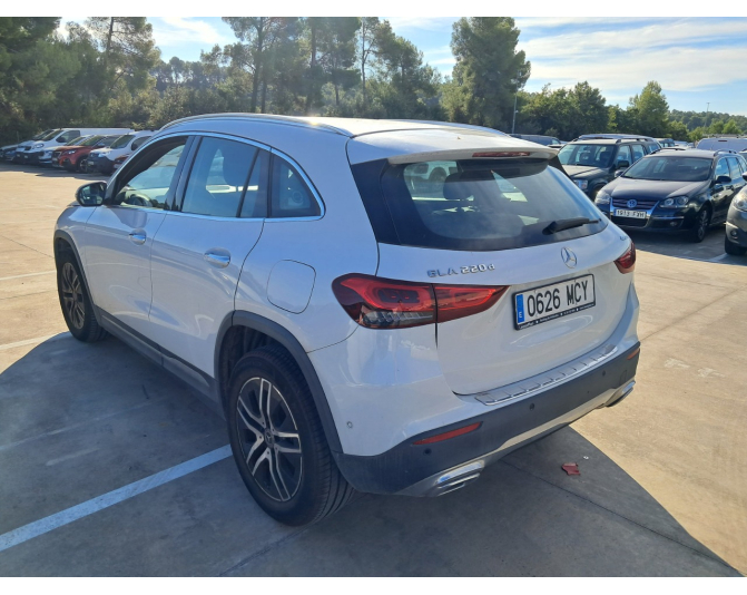 MERCEDES GLA