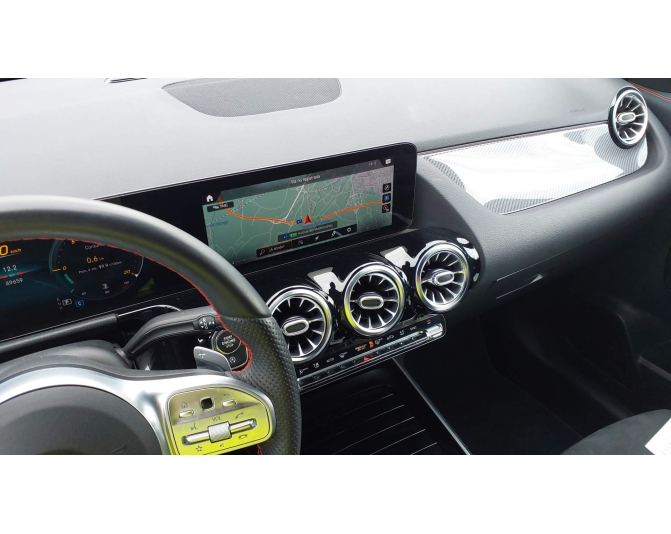 MERCEDES GLA