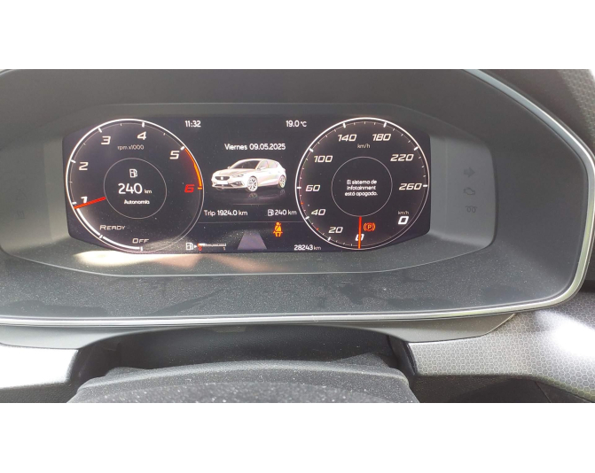 SEAT LEON