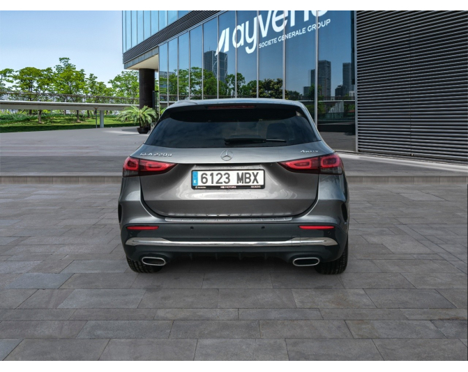 MERCEDES GLA