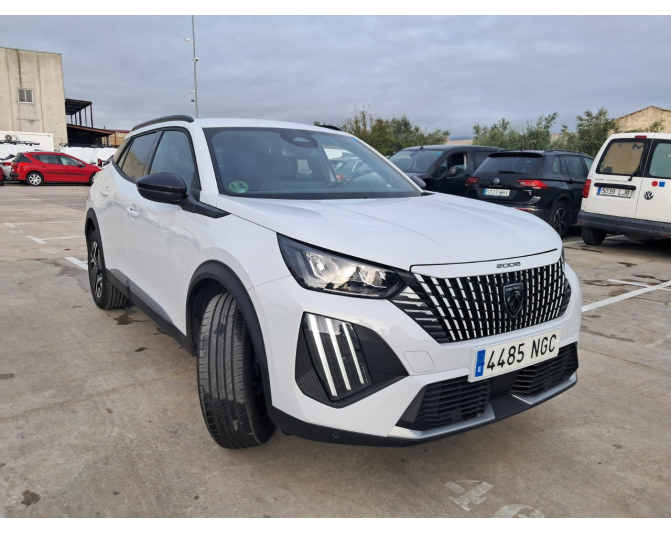 PEUGEOT 2008