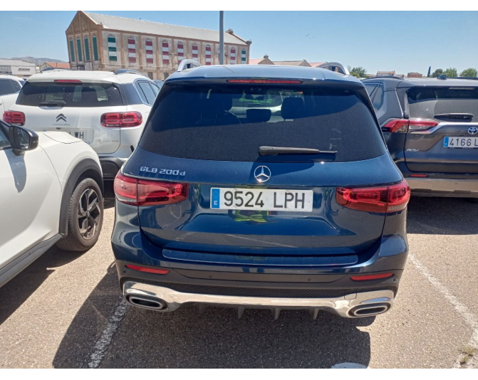 MERCEDES GLB