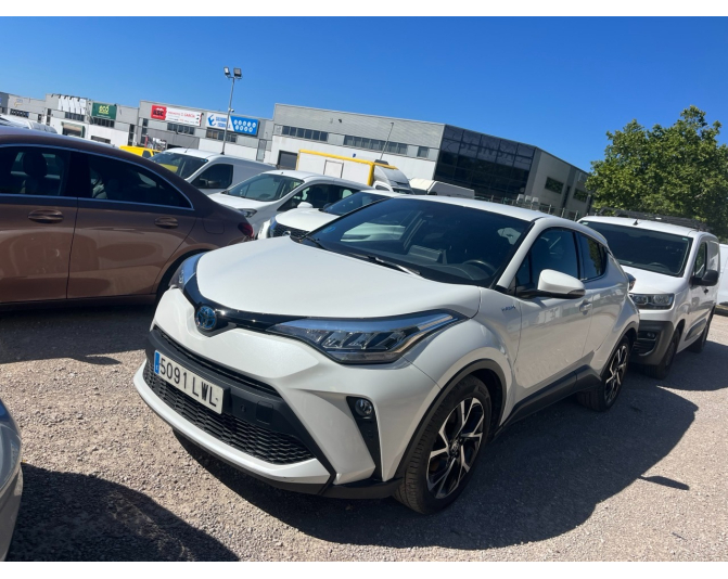 Renting cocheTOYOTA C-HR