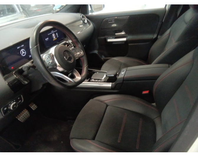 MERCEDES GLA