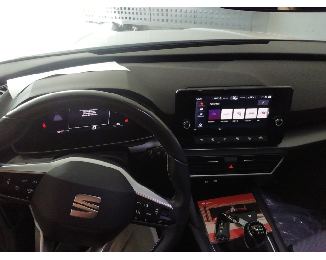 SEAT LEON