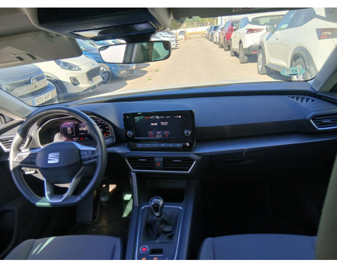 SEAT LEON