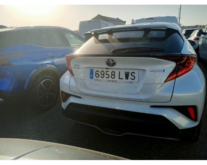 TOYOTA C-HR
