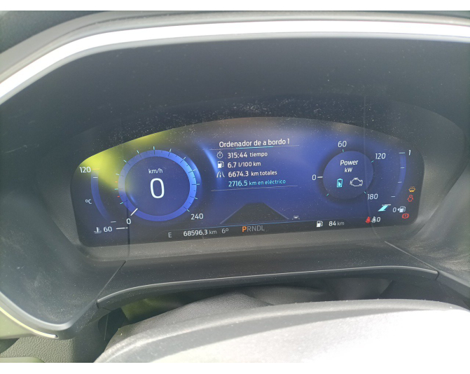 FORD KUGA