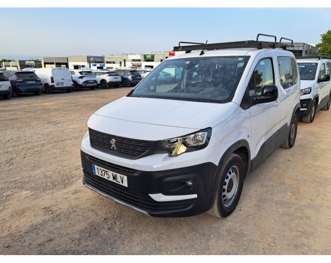 Renting cochePEUGEOT RIFTER