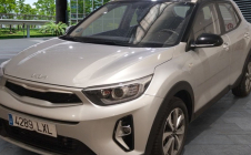Renting Coche KIA STONIC