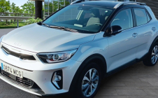 Renting Coche KIA STONIC