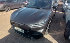 Renting Coche FORD MUSTANG MACH-E