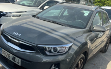 Renting Coche KIA STONIC