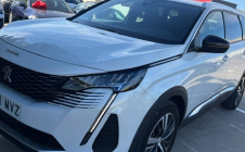 Renting Coche PEUGEOT 5008