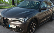 Renting Coche ALFA ROMEO STELVIO