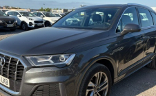 Renting Coche AUDI Q7