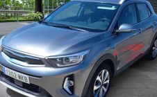 Renting Coche KIA STONIC